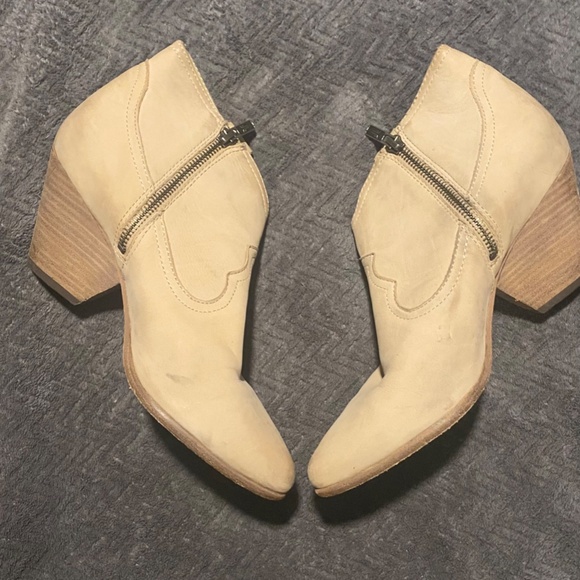 Frye Reina Bootie Women's 8.5 Nubuck Ash - Picture 5 of 7